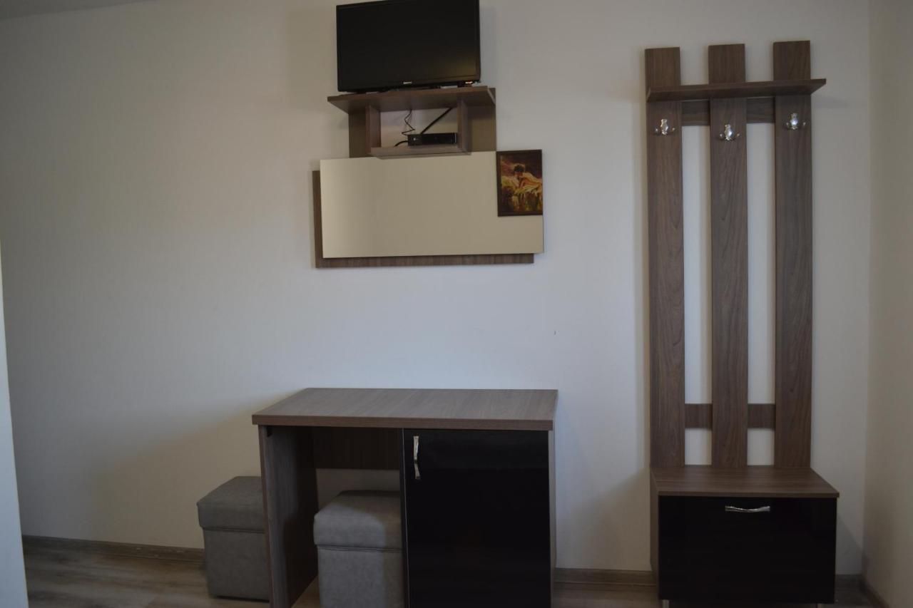 Tutulesti Pensiunea Bety מראה חיצוני תמונה